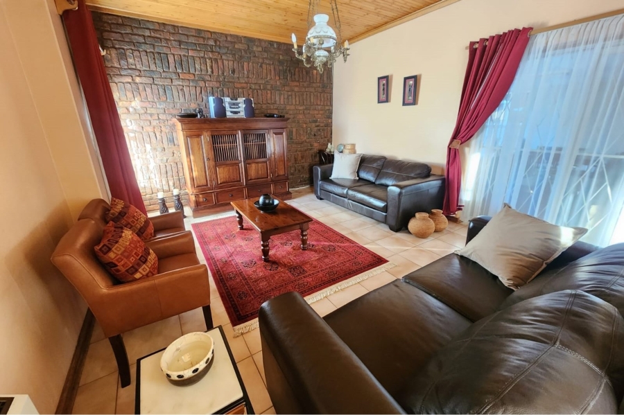 4 Bedroom Property for Sale in Hillcrest Northern Cape